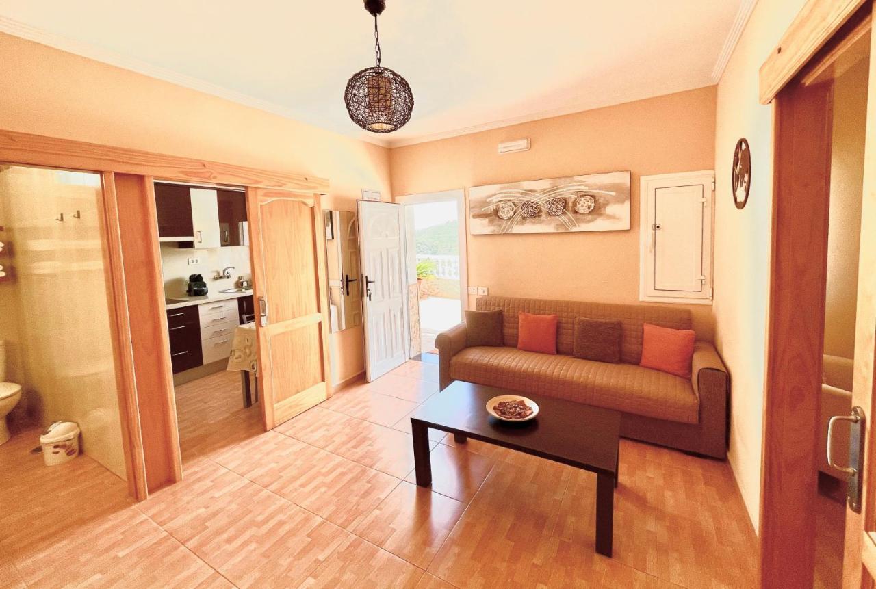 Casa Rosalia. Apartamento Con Vistas A La Montana Терор Екстериор снимка